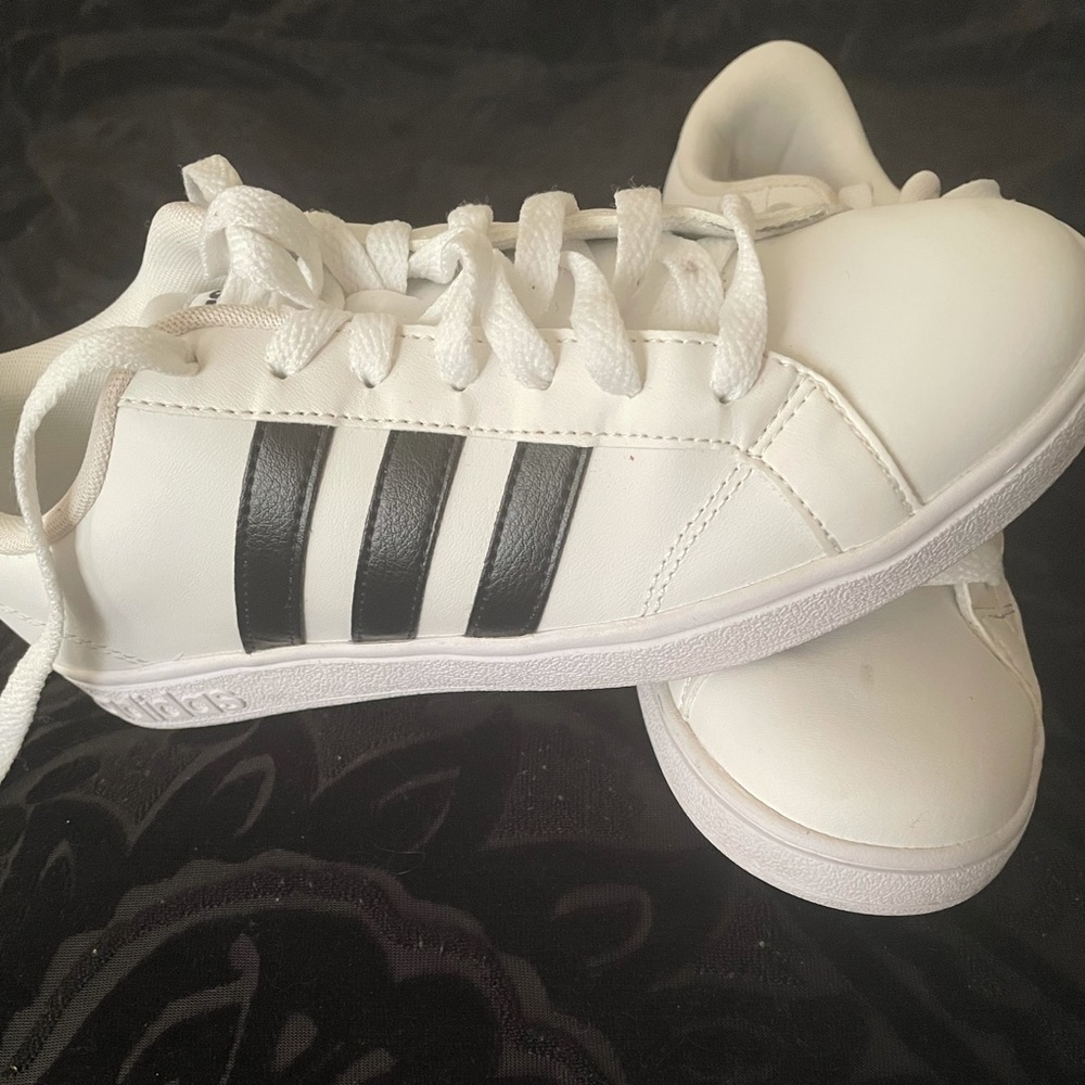 Adidas Neo Cloudfoam Footbed Size 6.5 - image 1